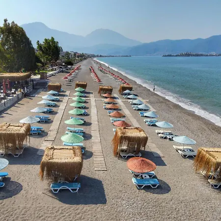 Yücel Otel 3*