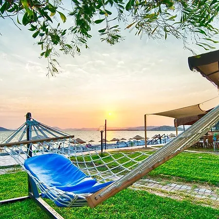 Yücel Otel 3*